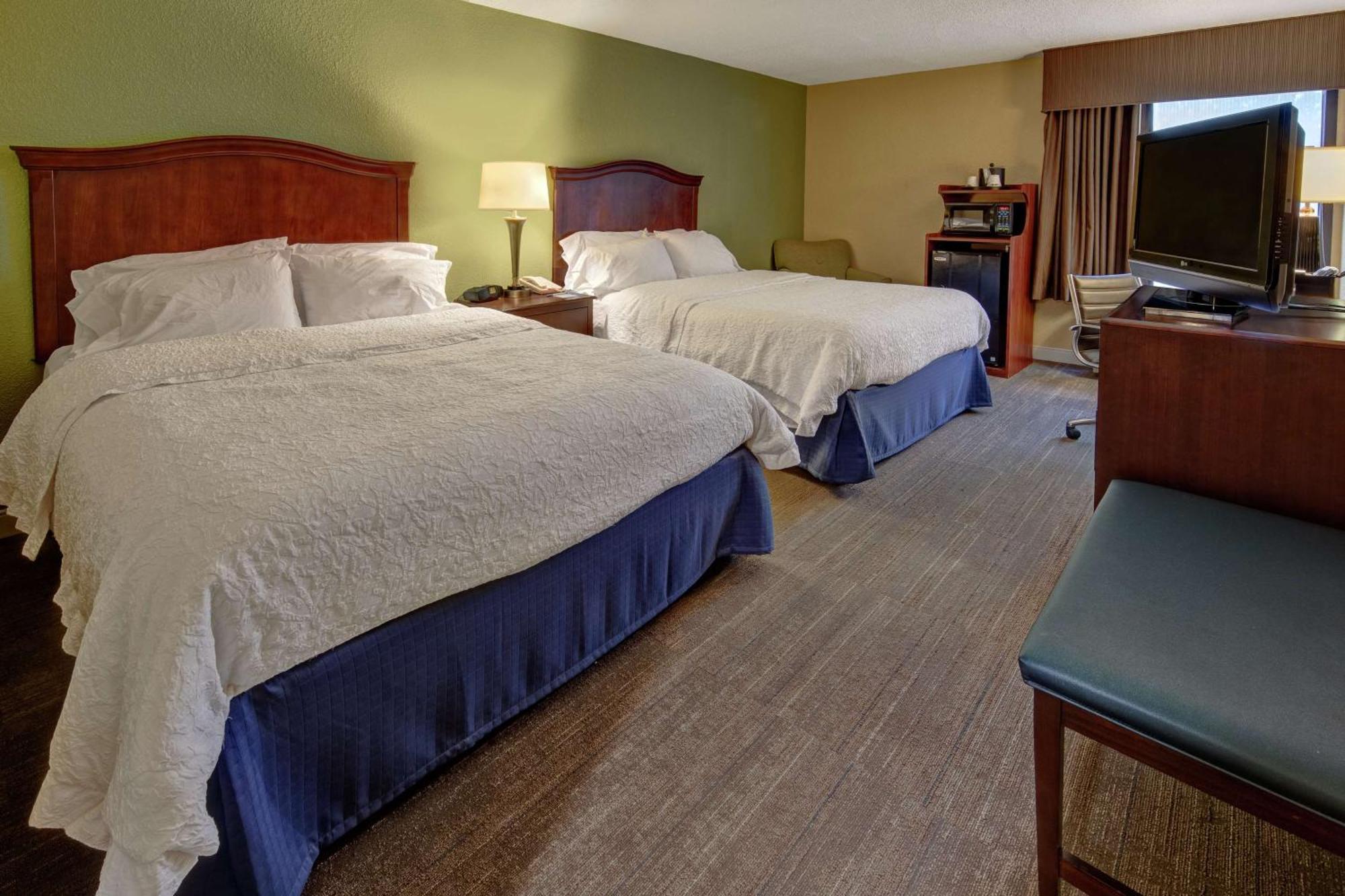 Hampton Inn Raleigh Кари Екстериор снимка