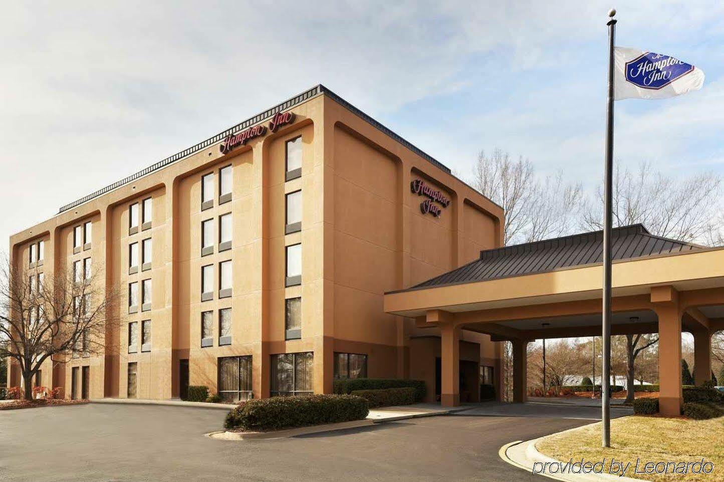 Hampton Inn Raleigh Кари Екстериор снимка