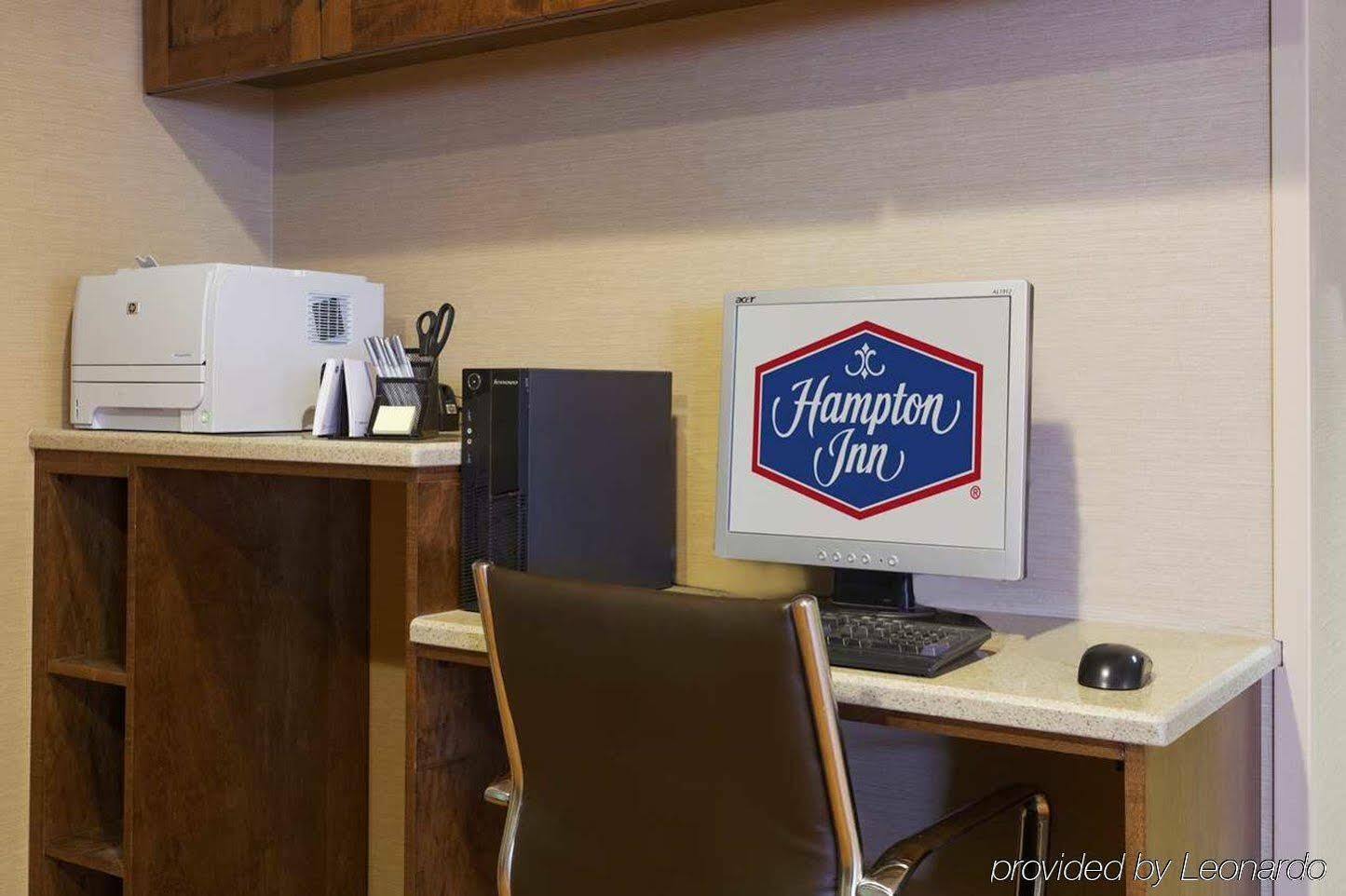 Hampton Inn Raleigh Кари Екстериор снимка
