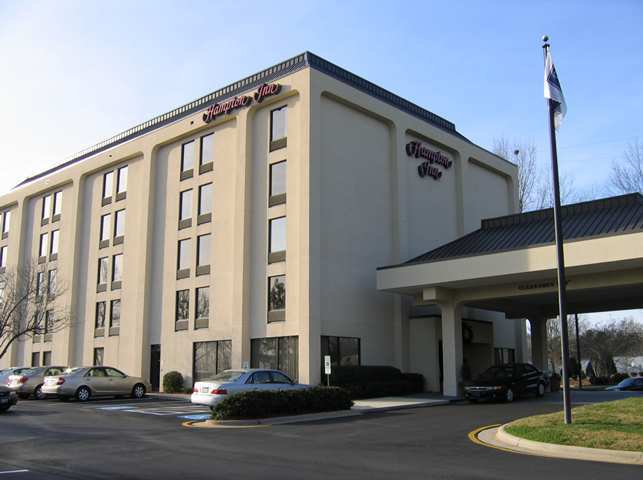 Hampton Inn Raleigh Кари Екстериор снимка